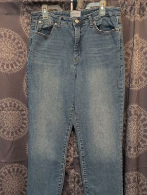 crown & ivy Light Blue High-Rise Denim Jeans